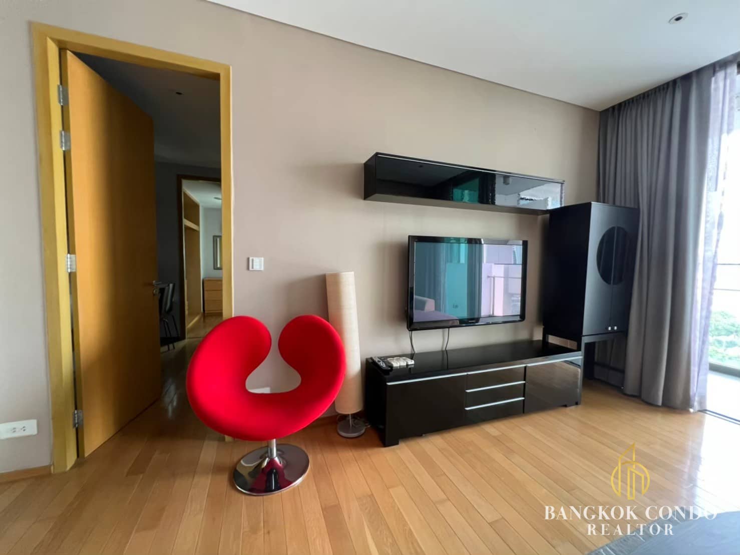 Aequa Sukhumvit 49: unit, view 3