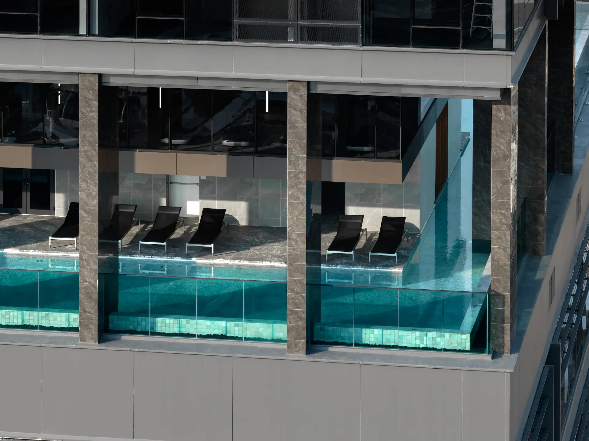 CONNER Ratchathewi: swimming pool