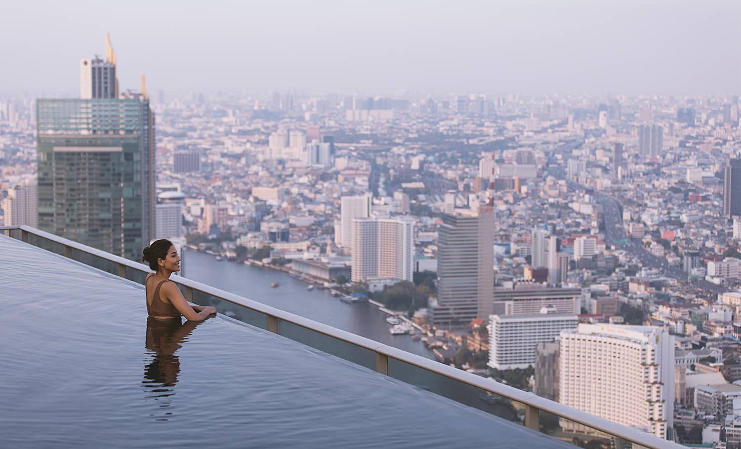 Four Seasons Private Residences Bangkok, 02 FS Club Infinity Pool