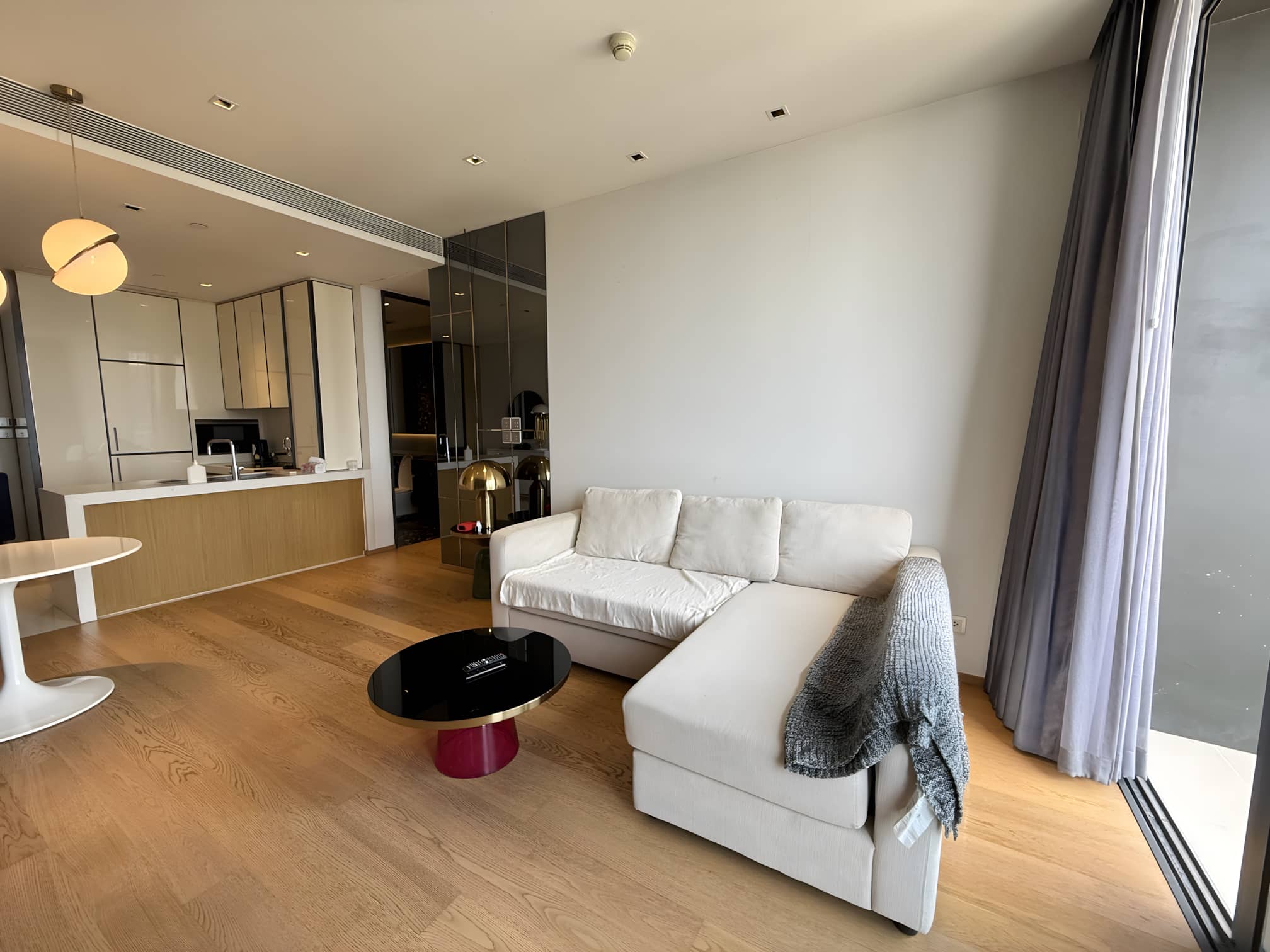 Beatniq Sukhumvit 32: unit, view 2