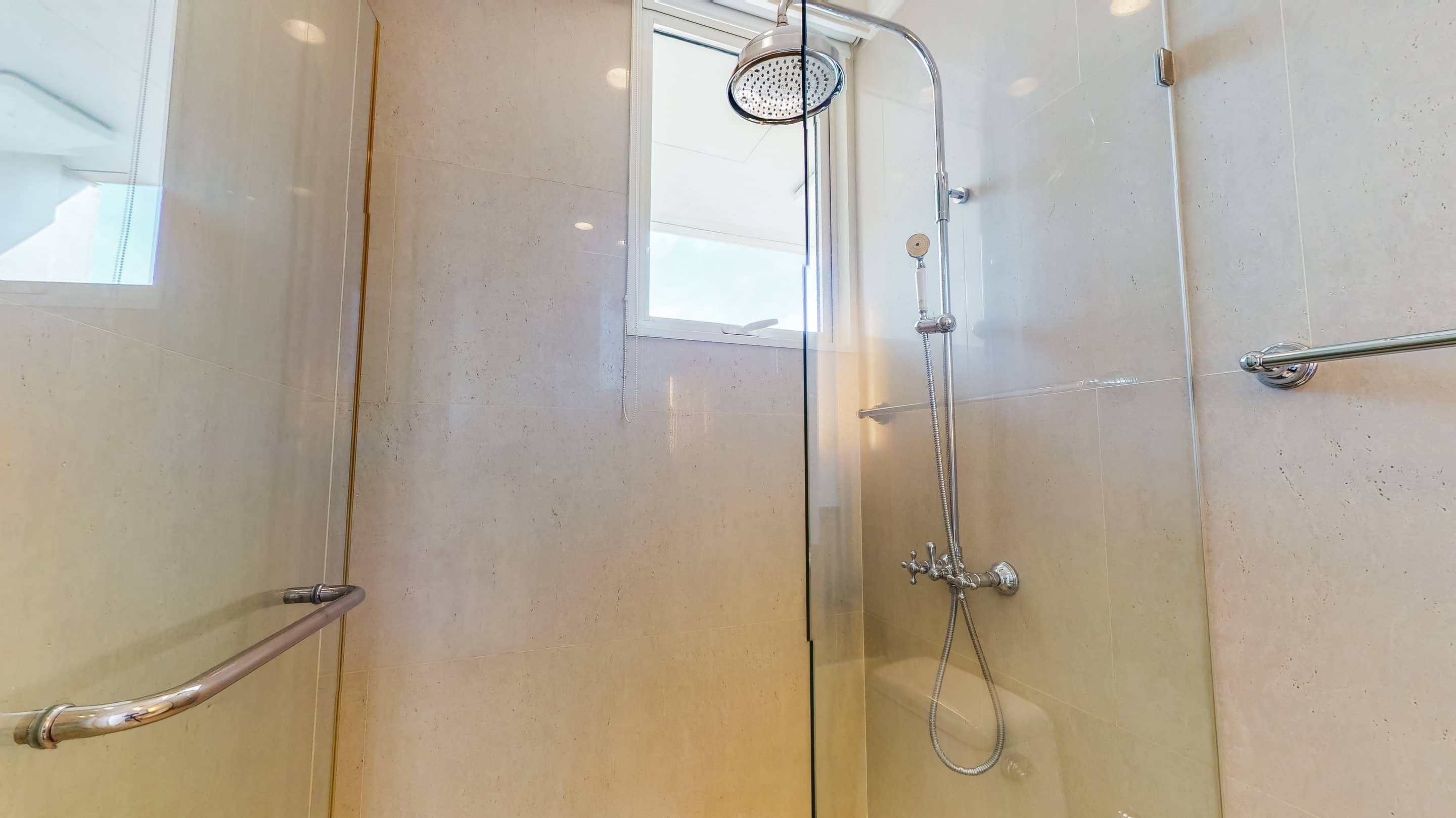 Royce Private Residences, unit published on the PropertyScout card