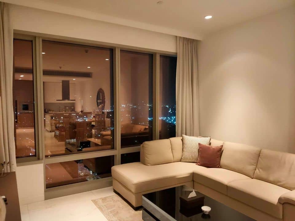 185 Rajadamri, living room published on the PropertyScout card