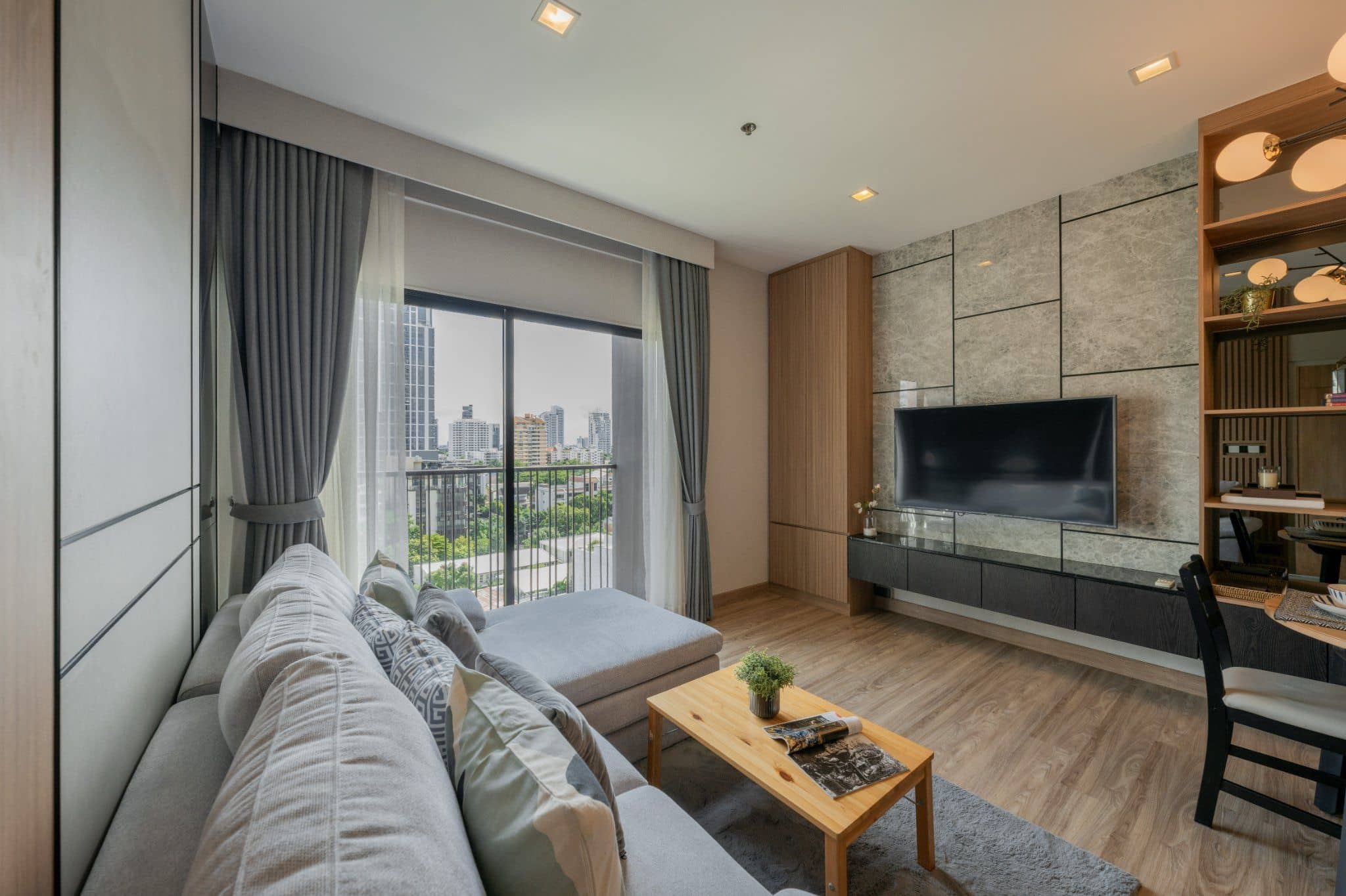 Noble Reveal Ekamai, unit published on the PropertyScout card