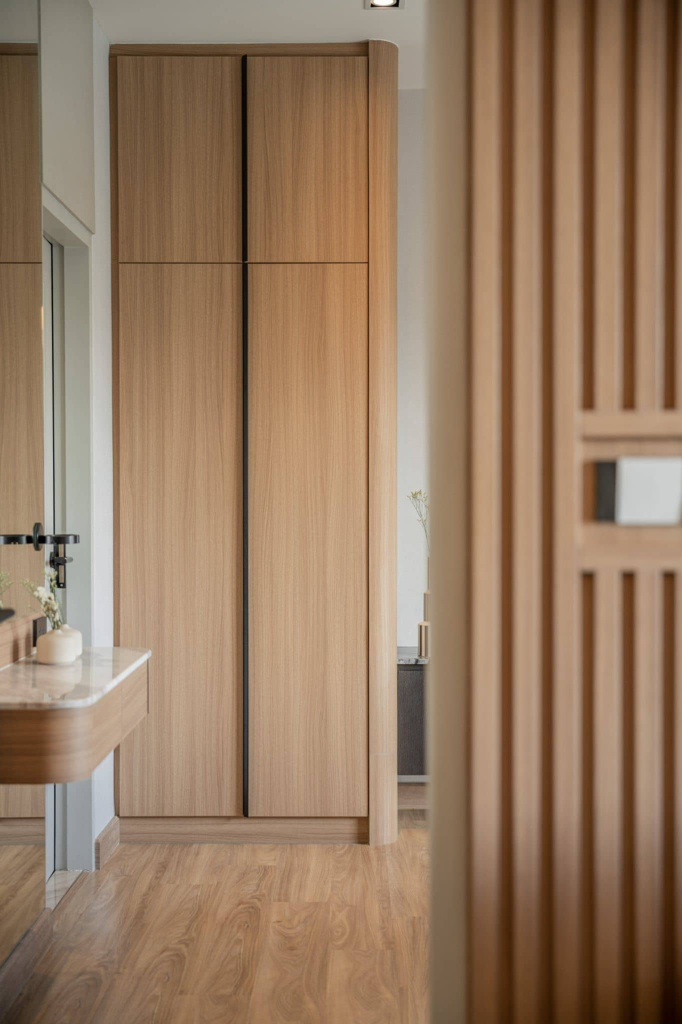 Noble Reveal Ekamai, unit published on the PropertyScout card