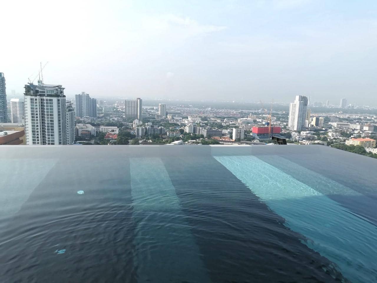 Rhythm Ekkamai, pool published on the PropertyScout card
