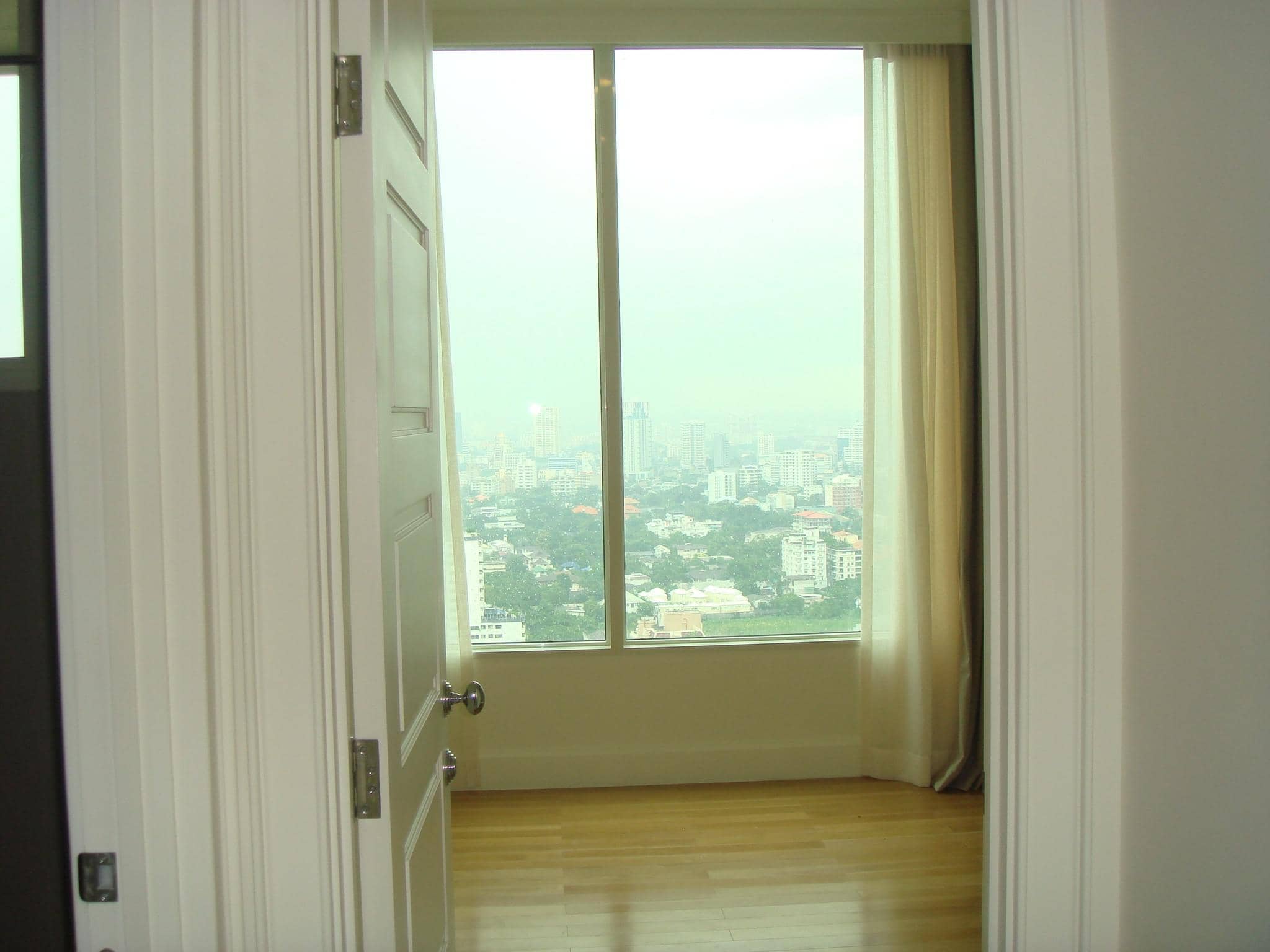 Royce Private Residences, living room published on the PropertyScout card