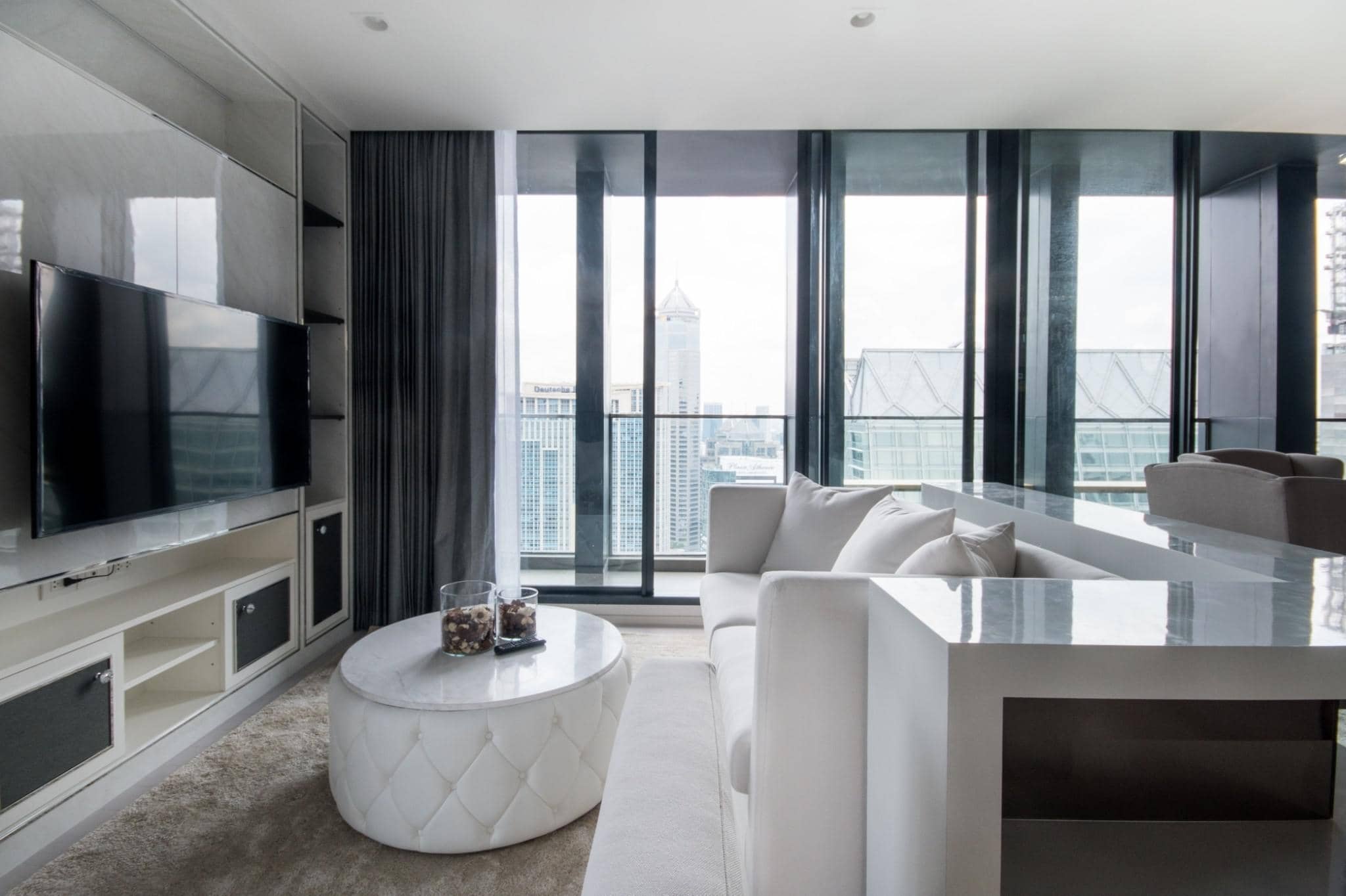 Noble Ploenchit, living room published on the PropertyScout card