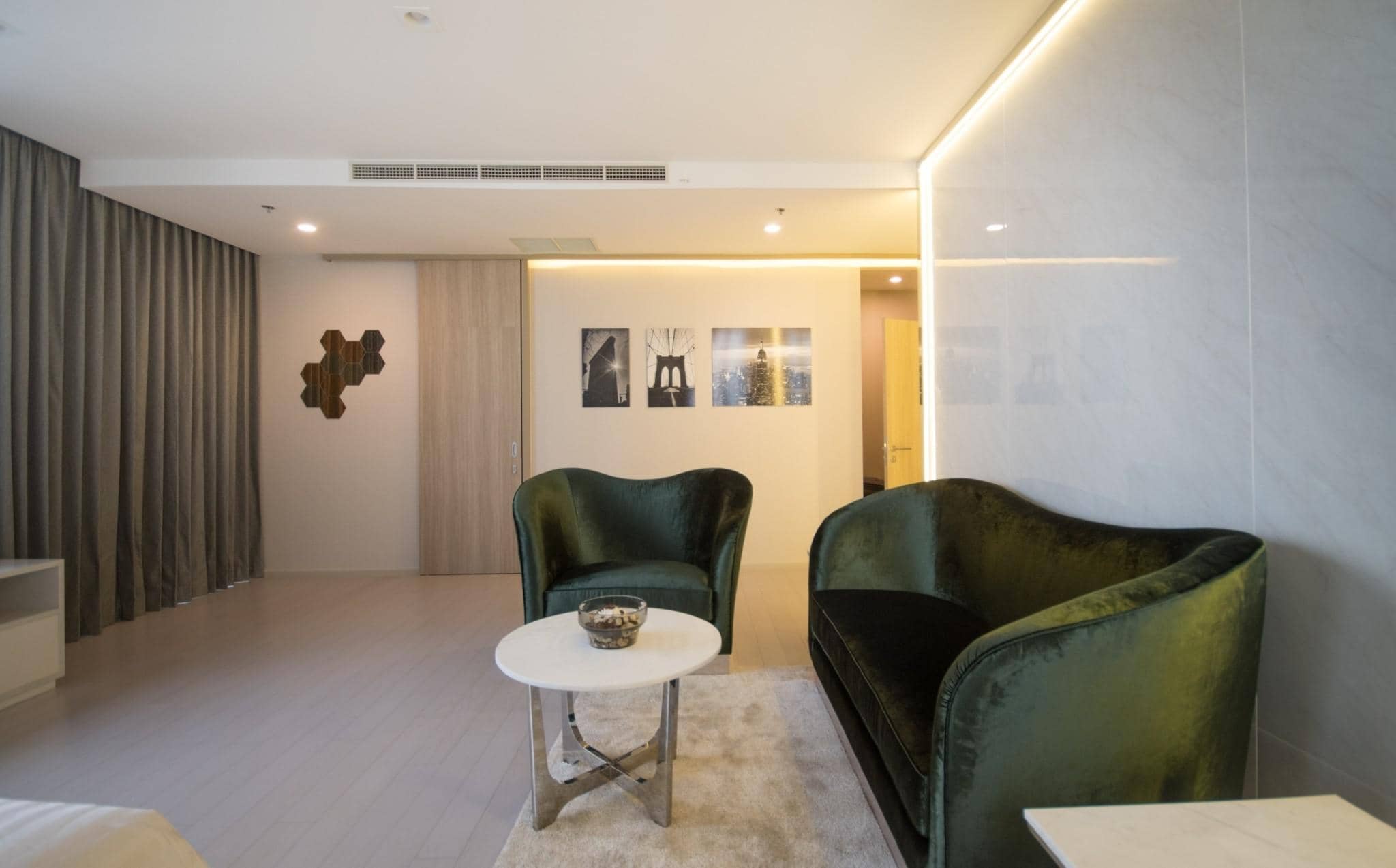 Noble Ploenchit, living room published on the PropertyScout card