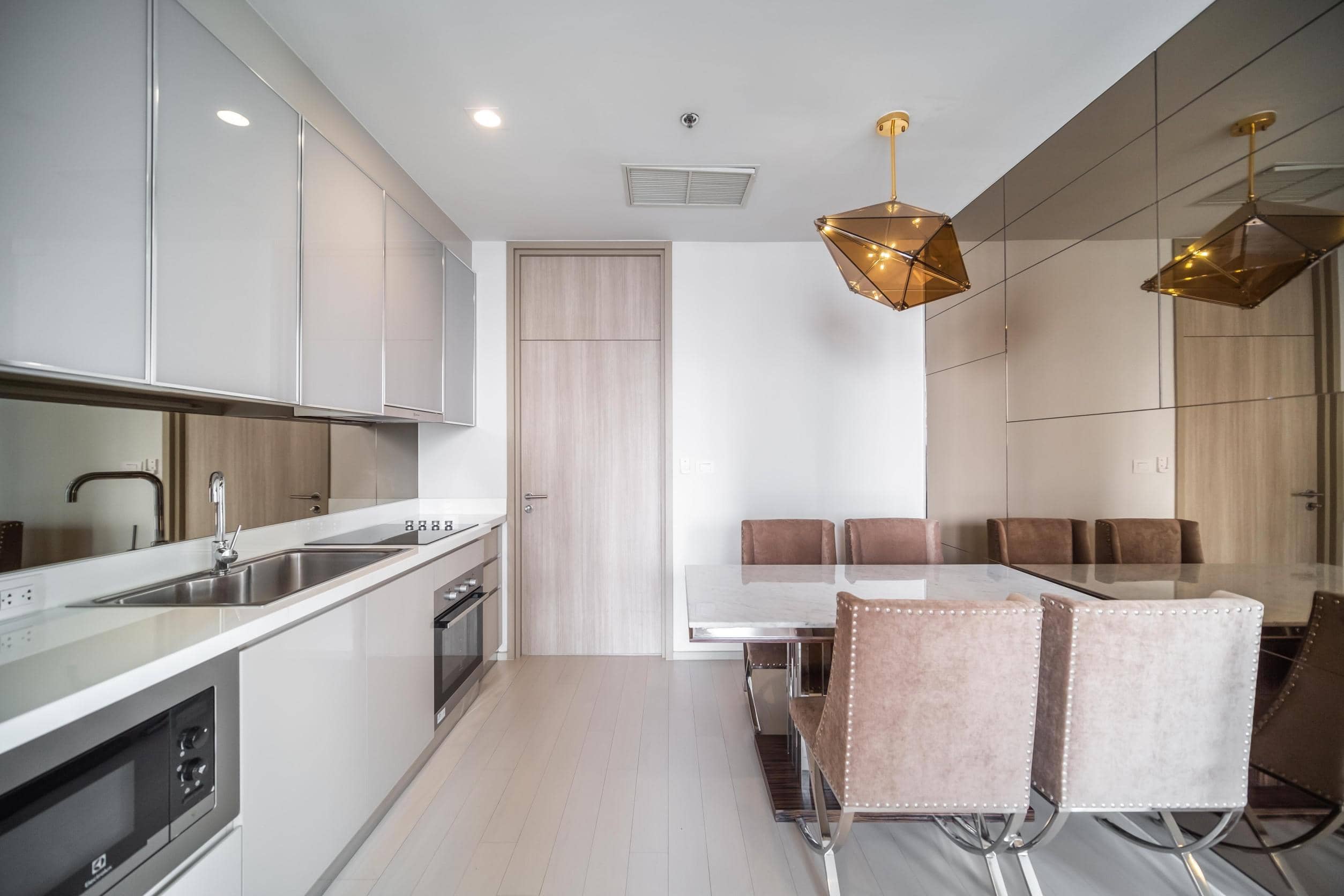 Noble Ploenchit, kitchen published on the PropertyScout card