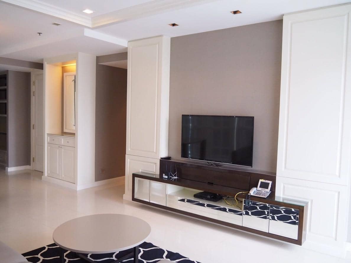 Athenee Residence, living room published on the PropertyScout card