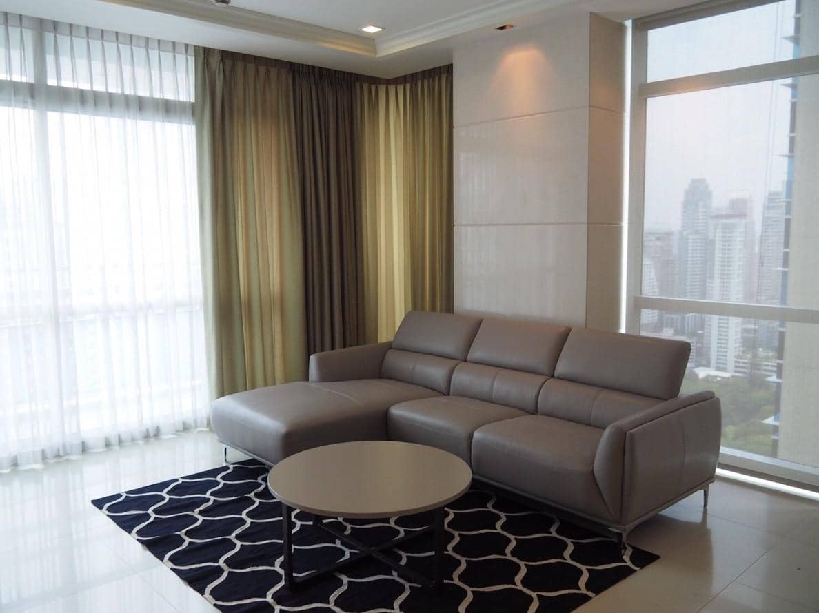 Athenee Residence, living room published on the PropertyScout card