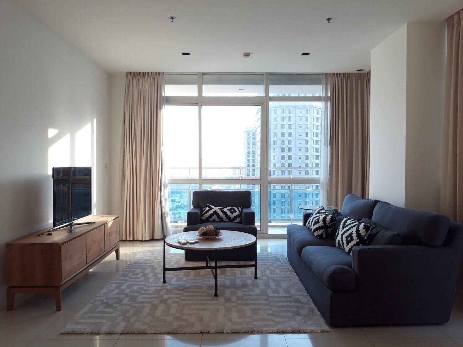 Athenee Residence, living room published on the PropertyScout card