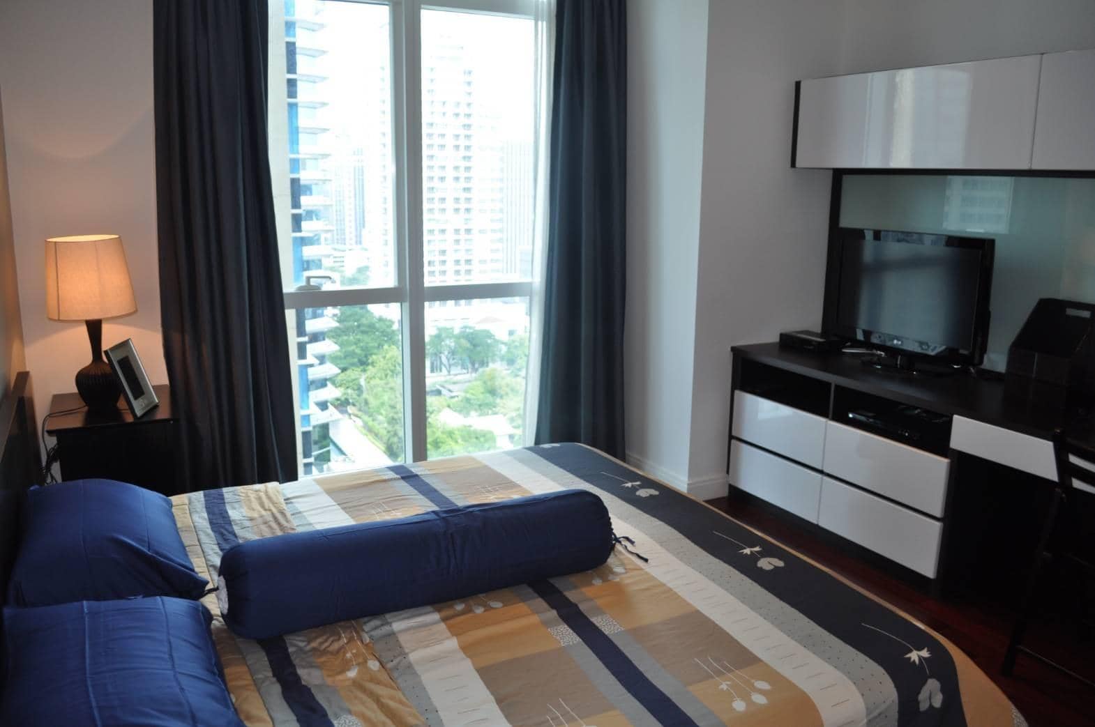 Athenee Residence, bedroom published on the PropertyScout card