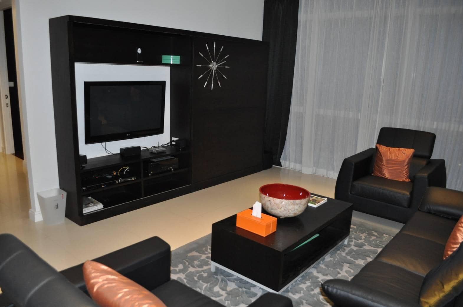 Athenee Residence, living room published on the PropertyScout card