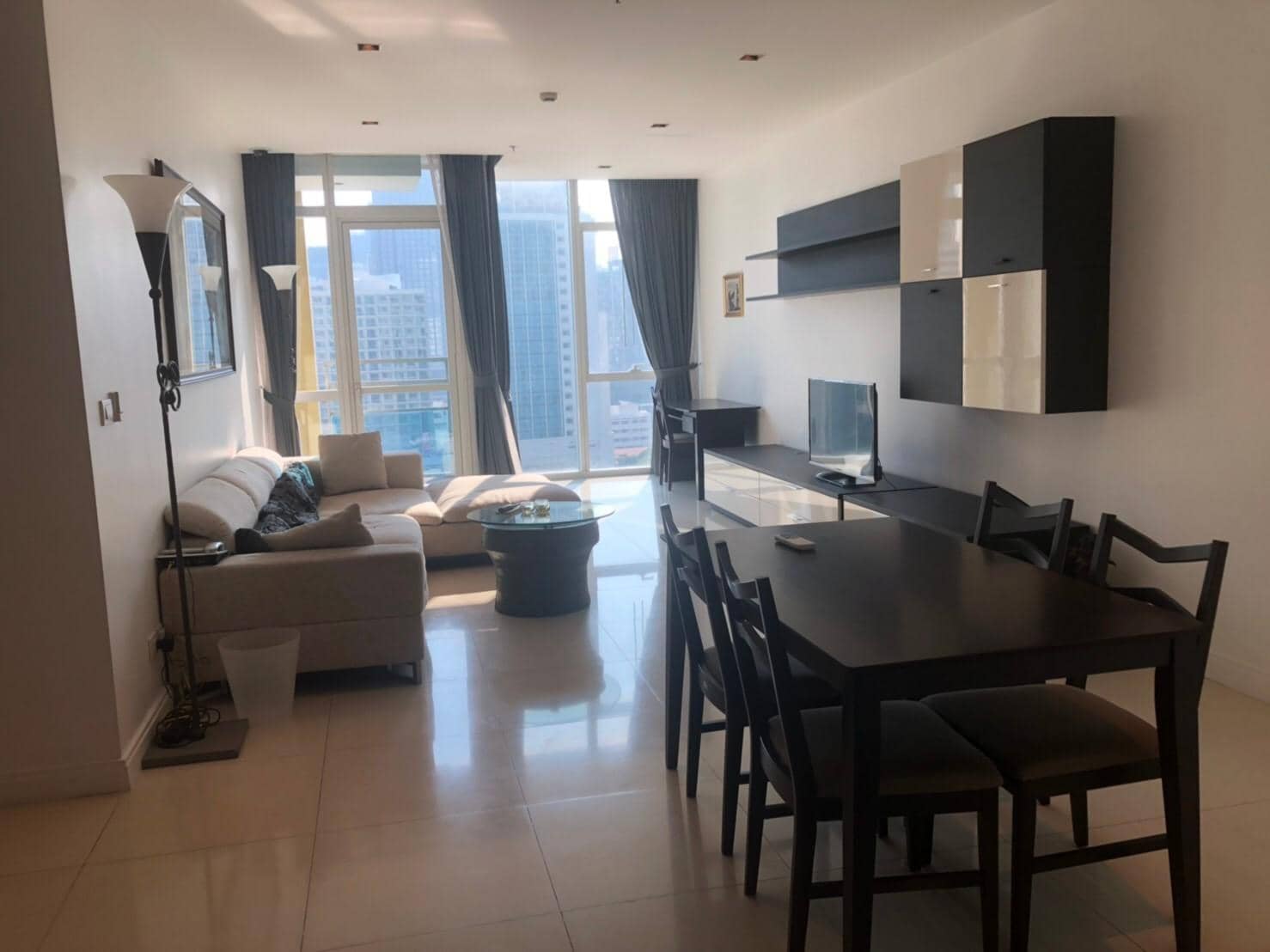 Athenee Residence, living room published on the PropertyScout card