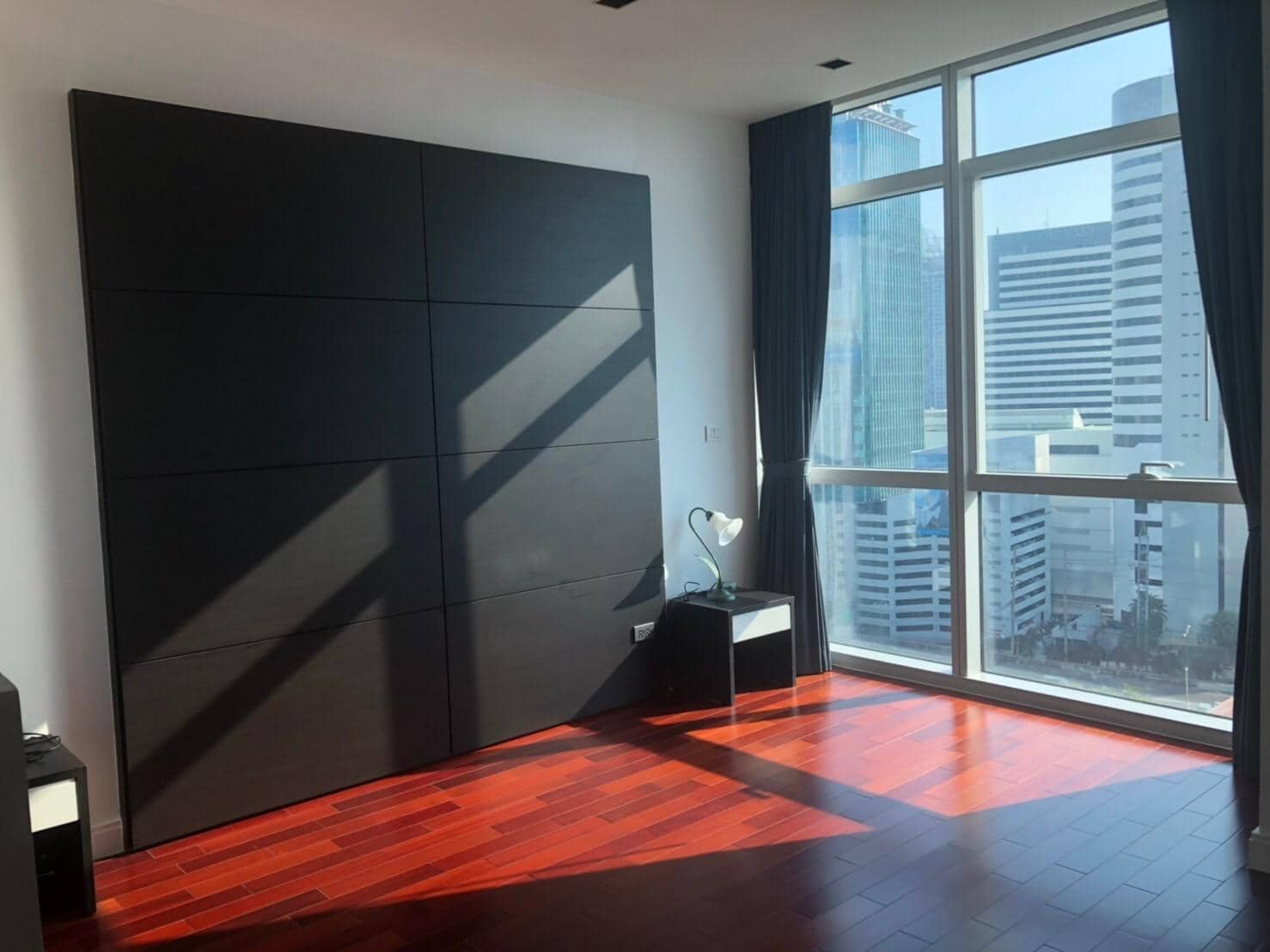 Athenee Residence, living room published on the PropertyScout card