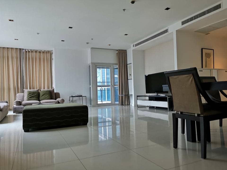Athenee Residence, living room published on the PropertyScout card
