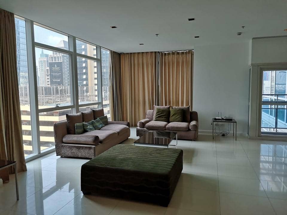 Athenee Residence, living room published on the PropertyScout card