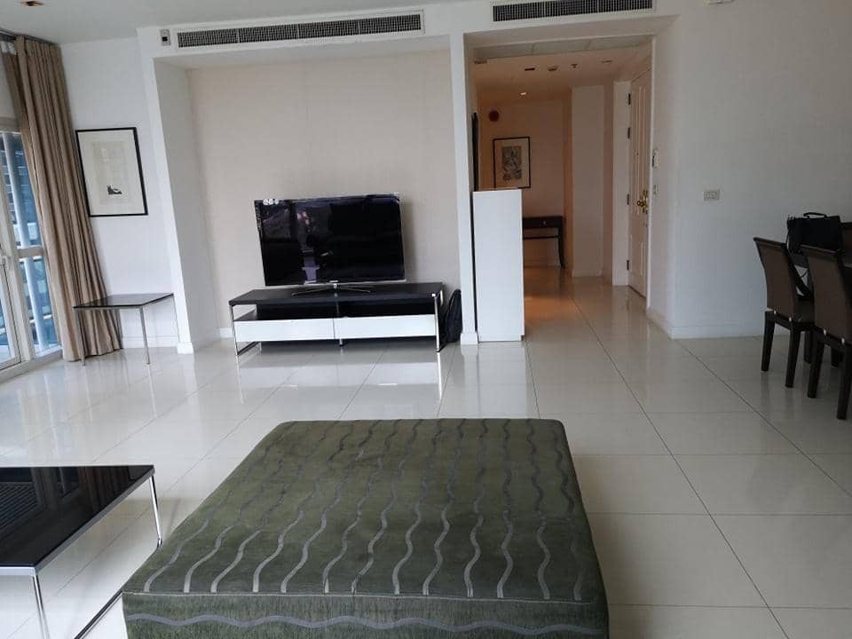 Athenee Residence, living room published on the PropertyScout card