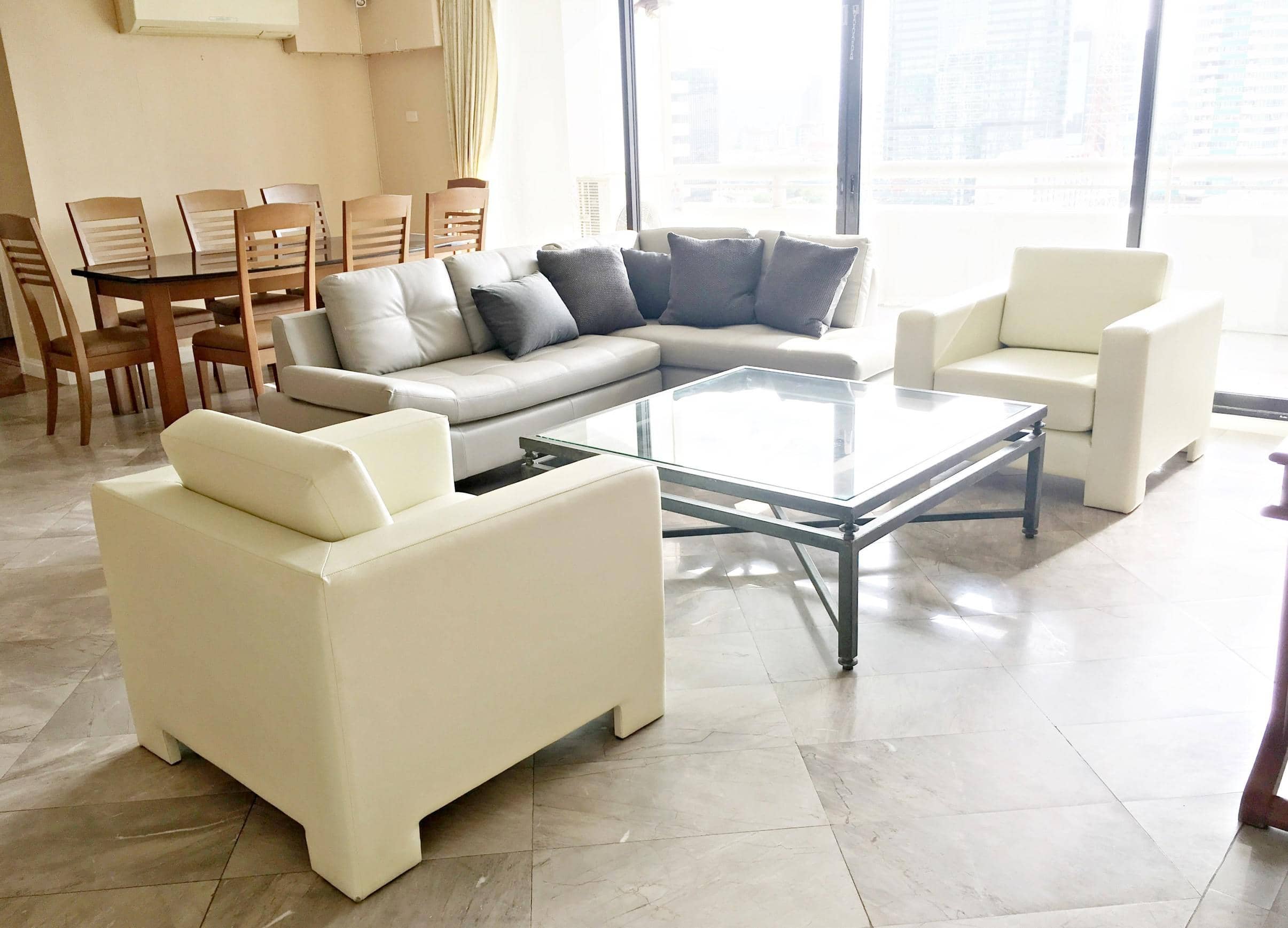 Somkid Gardens Condominium, living room published on the PropertyScout card