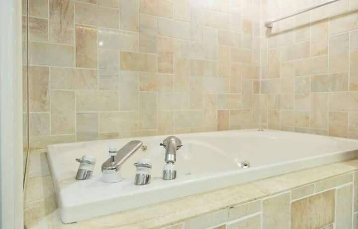 Somkid Gardens Condominium, bathroom published on the PropertyScout card