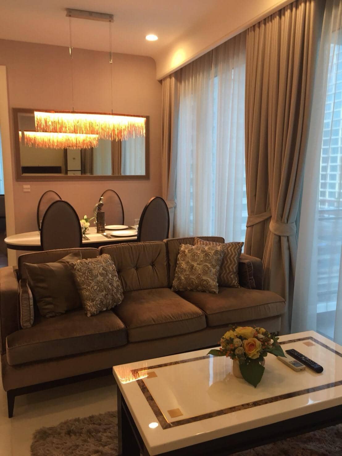Q Langsuan, living room published on the PropertyScout card