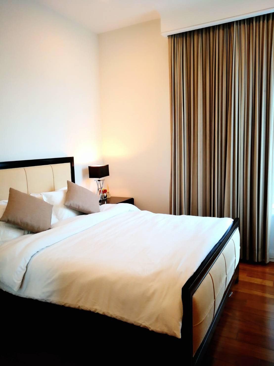 Q Langsuan, bedroom published on the PropertyScout card