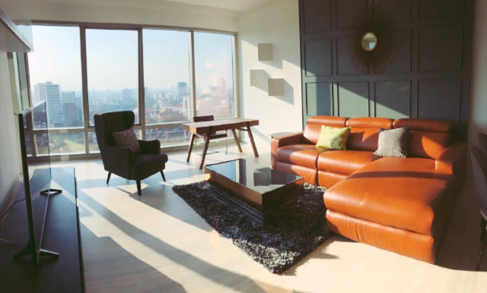 185 Rajadamri, living room published on the PropertyScout card