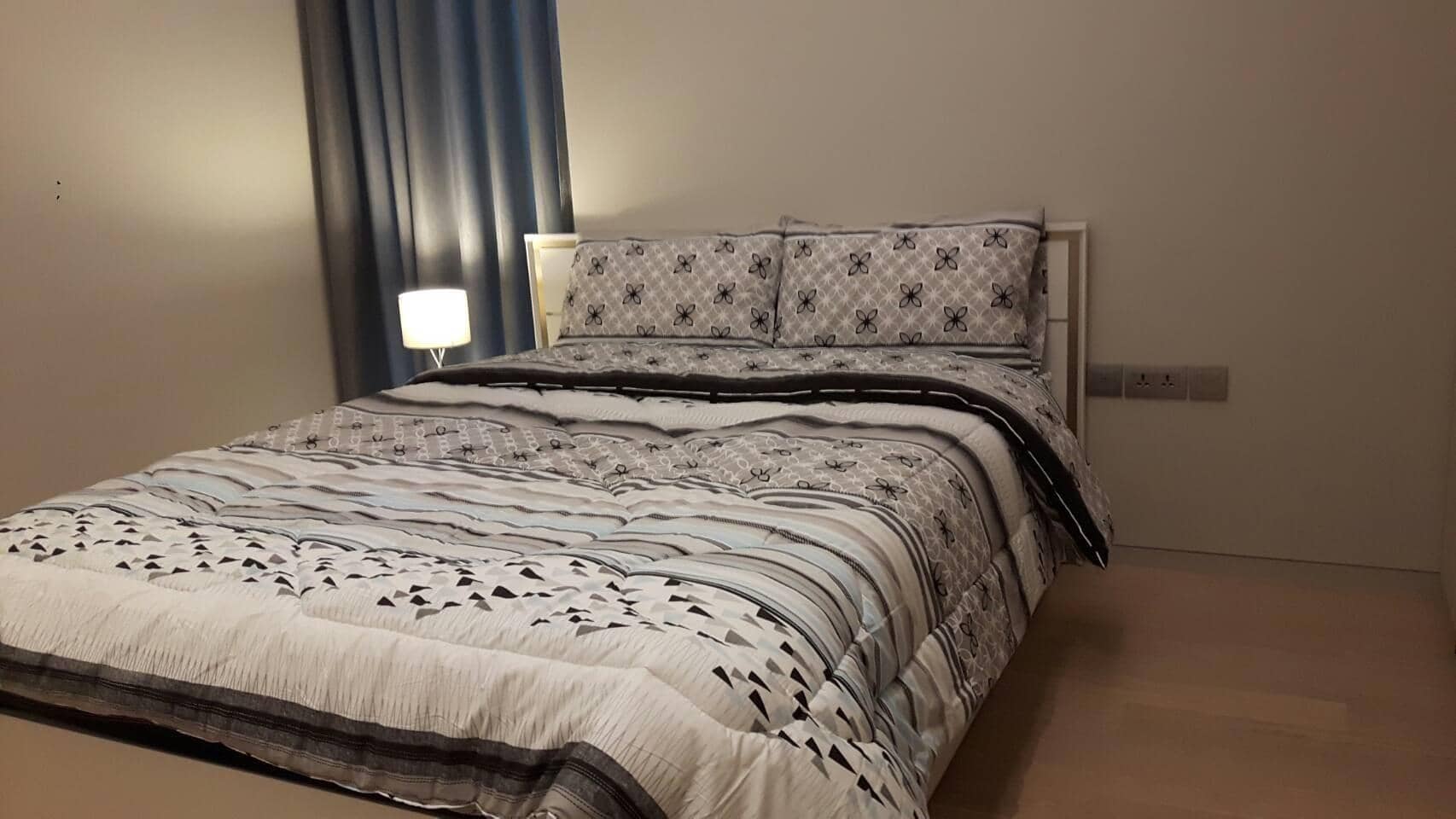 Tela Thonglor: bedroom, view 2