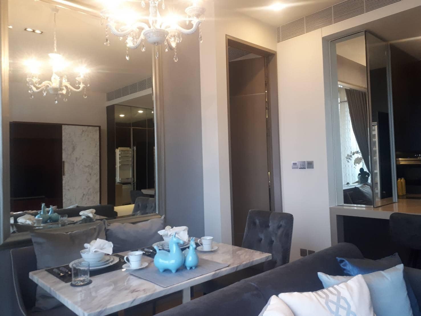 Saladaeng One, living room published on the PropertyScout card