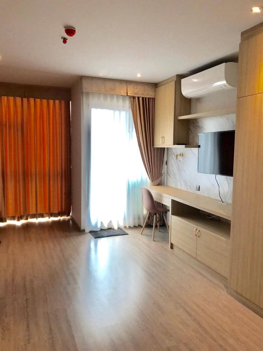 Rhythm Ekkamai, living room published on the PropertyScout card