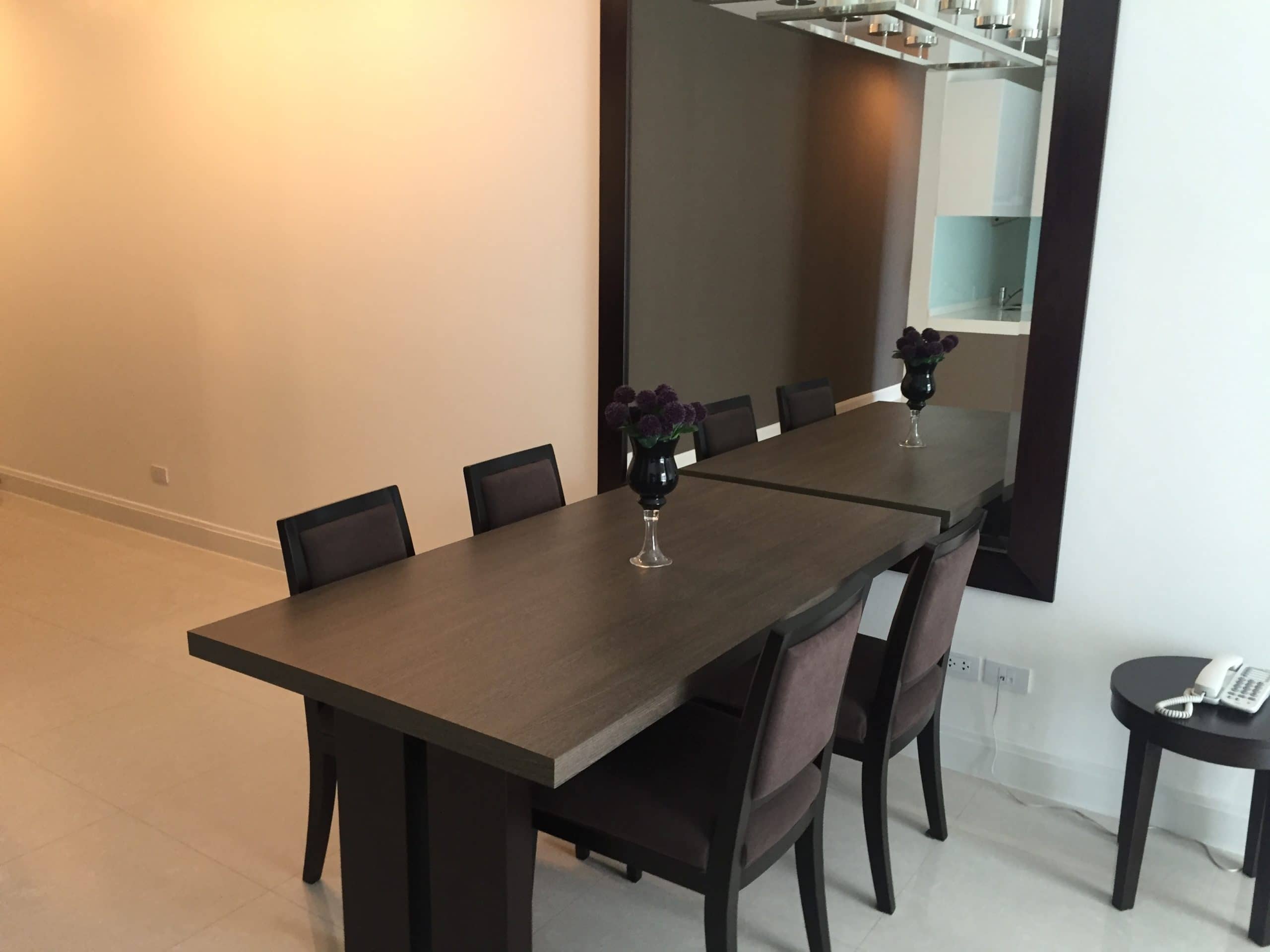 Q Langsuan, living room published on the PropertyScout card