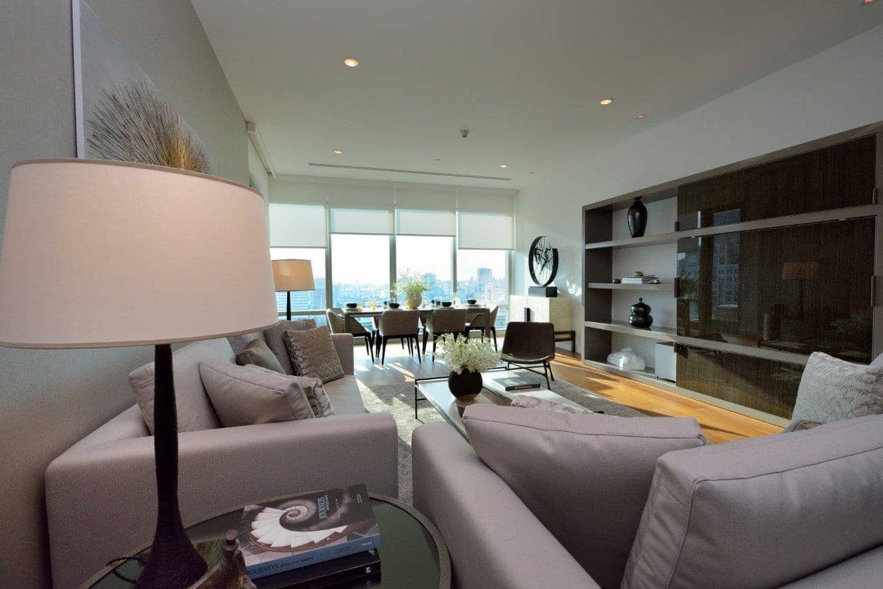 185 Rajadamri, living room published on the PropertyScout card