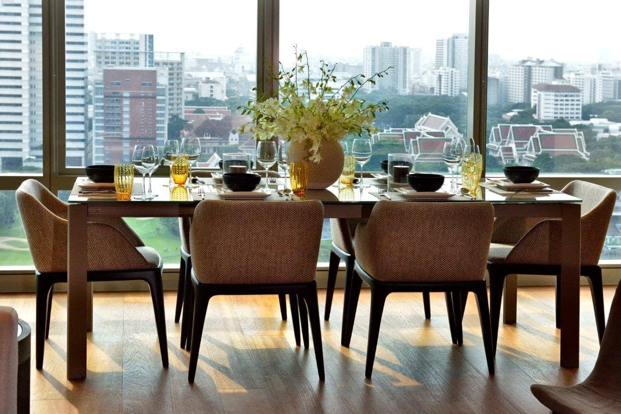 185 Rajadamri, living room published on the PropertyScout card