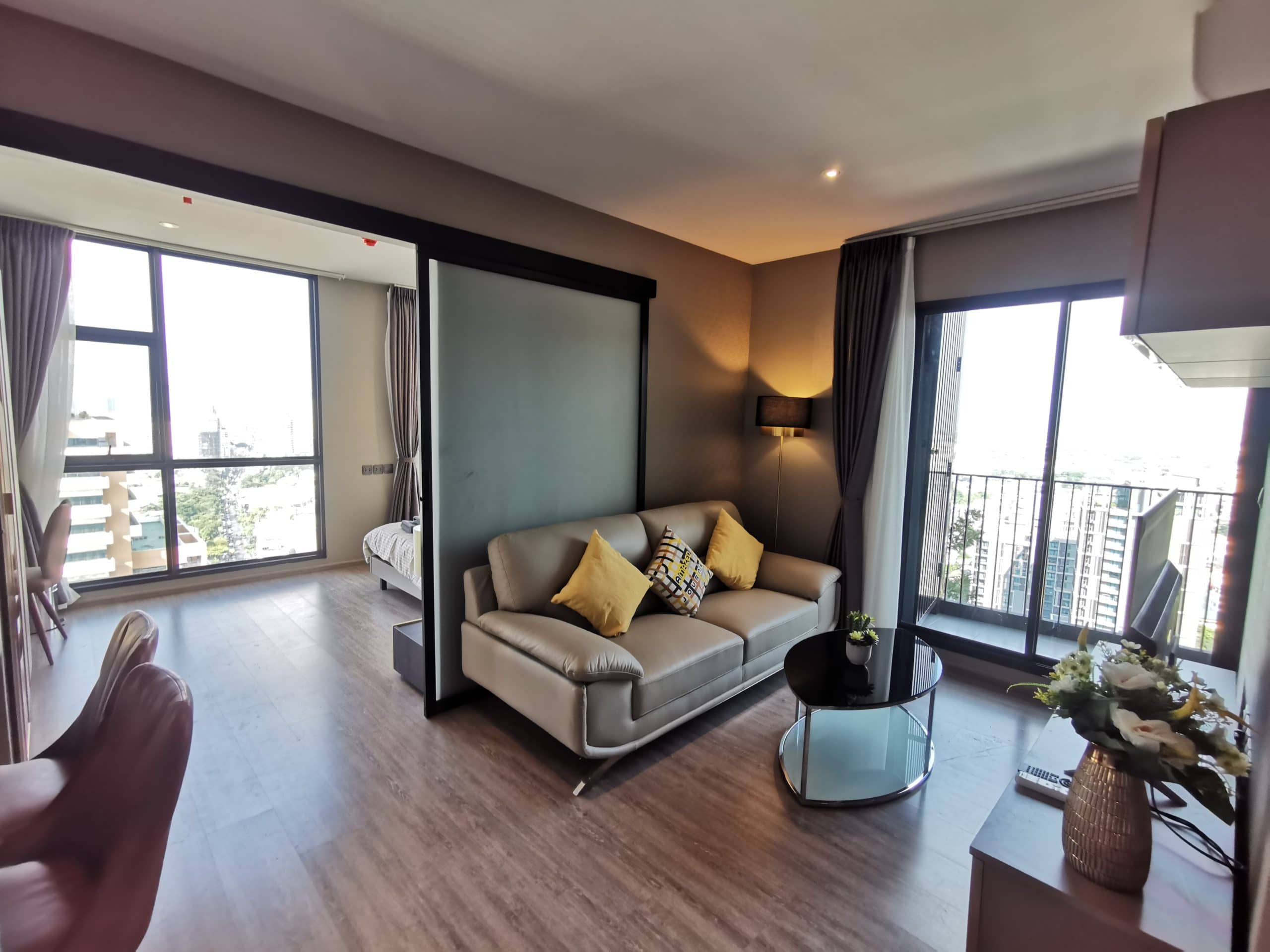 Rhythm Ekkamai, living room published on the PropertyScout card