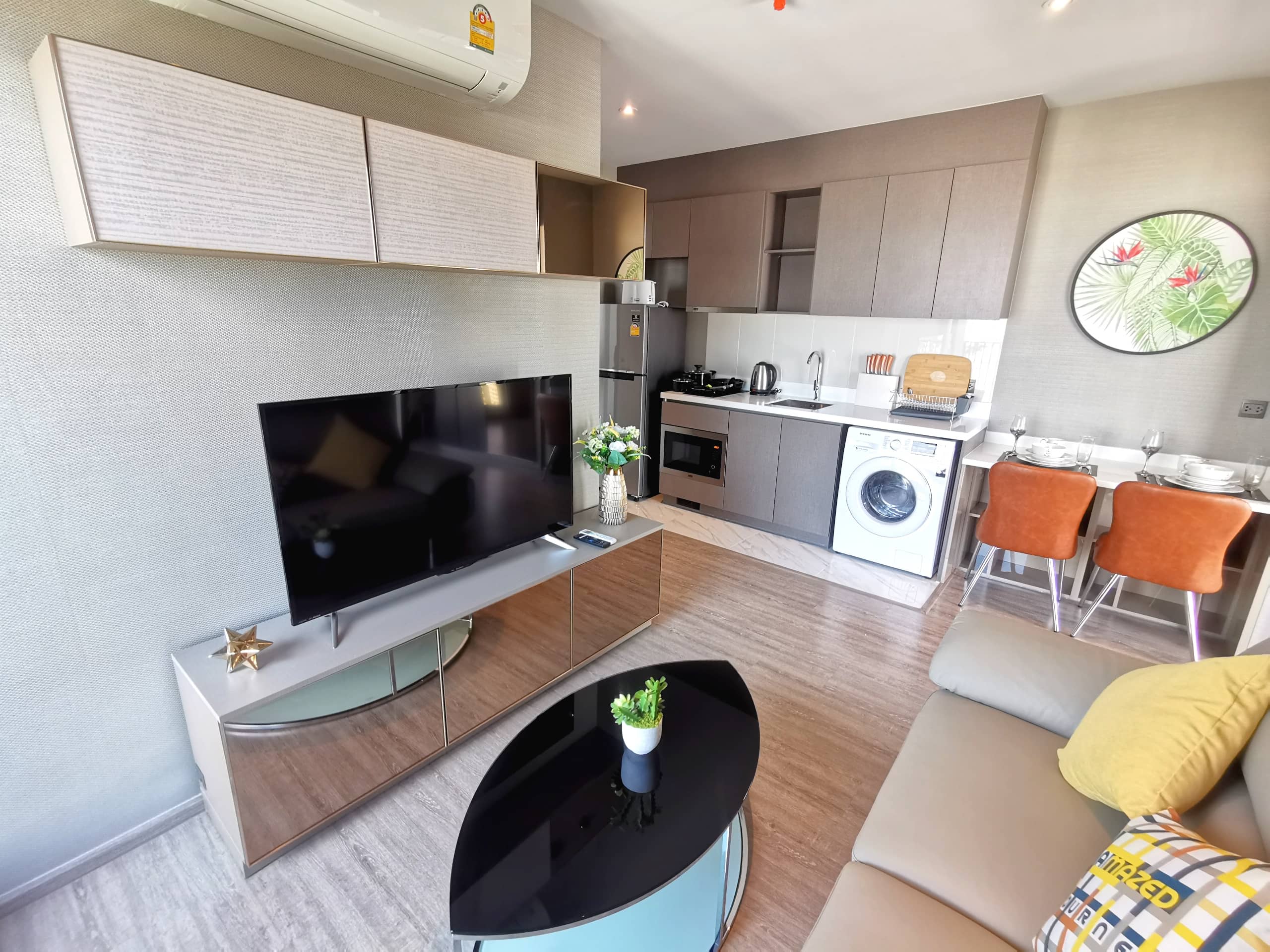 Rhythm Ekkamai, living room published on the PropertyScout card