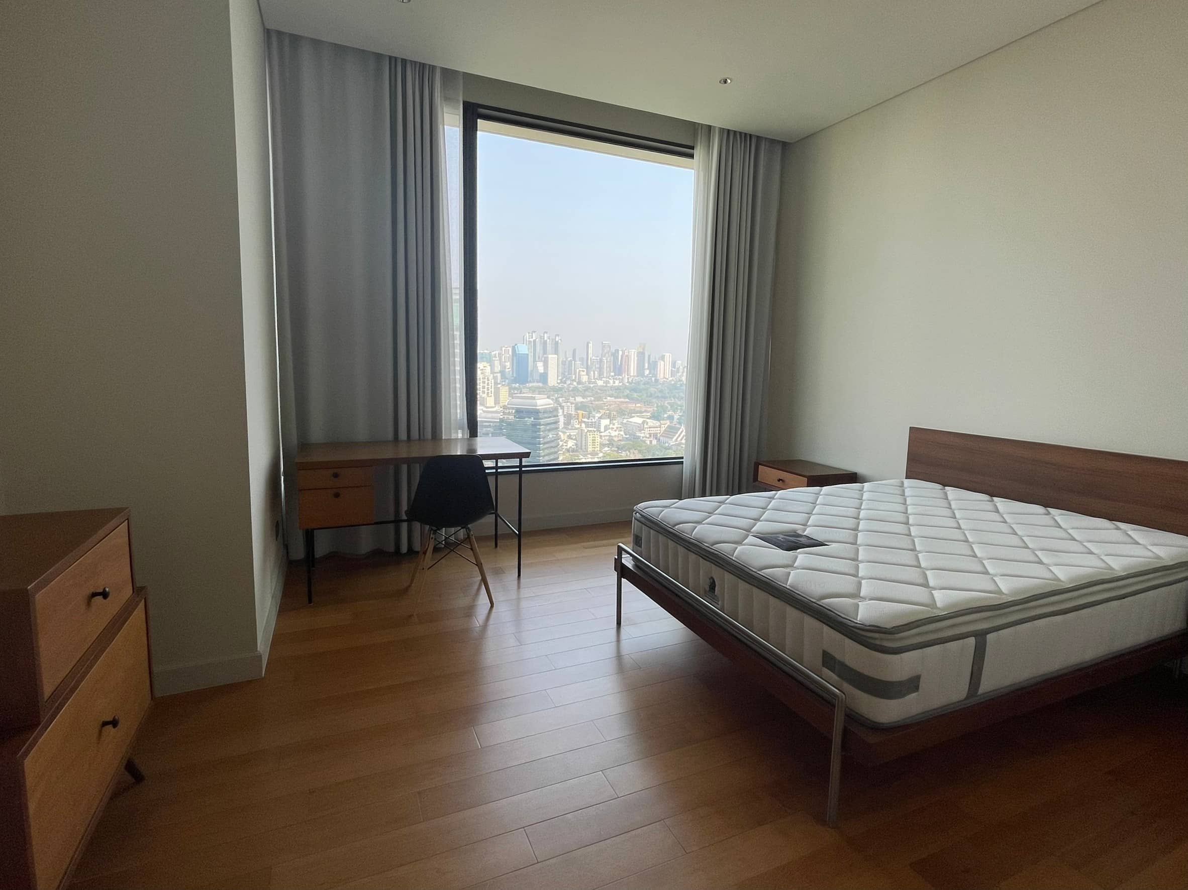 Sindhorn Residence, bedroom published on the PropertyScout card