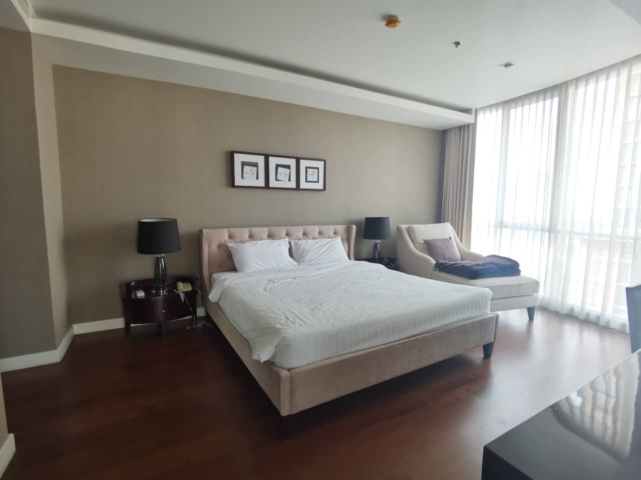 The Rajdamri, bedroom published on the PropertyScout card