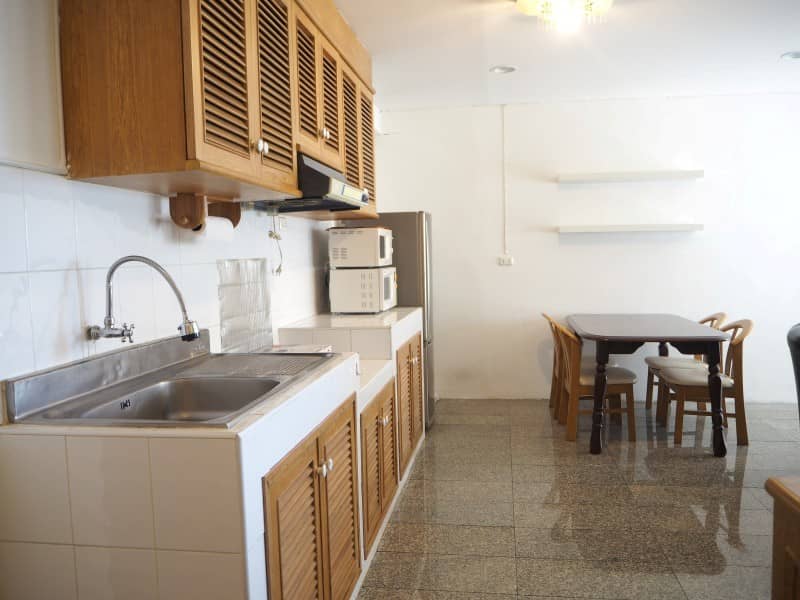 Saranjai Mansion, kitchen published on the PropertyScout card