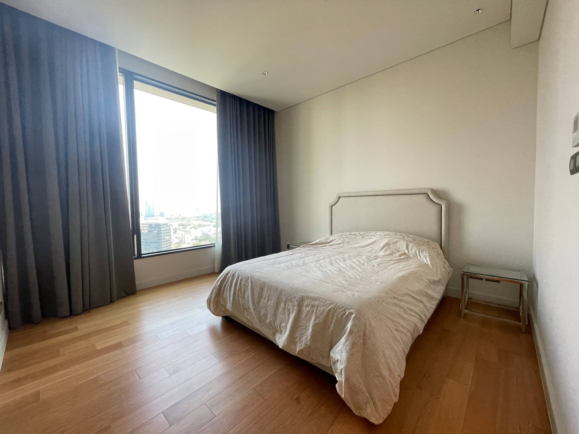 Sindhorn Residence, bedroom published on the PropertyScout card