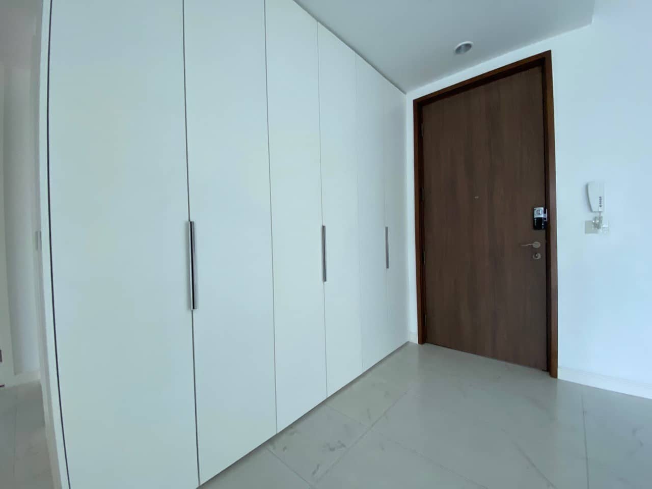 The Rajdamri, storage published on the PropertyScout card