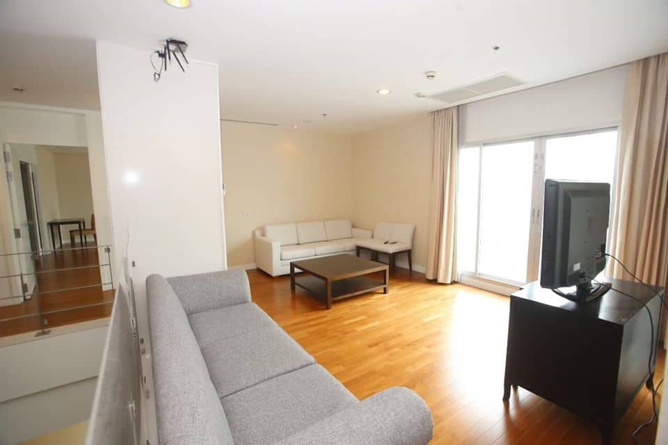 Royal Residence Park, living room published on the PropertyScout card