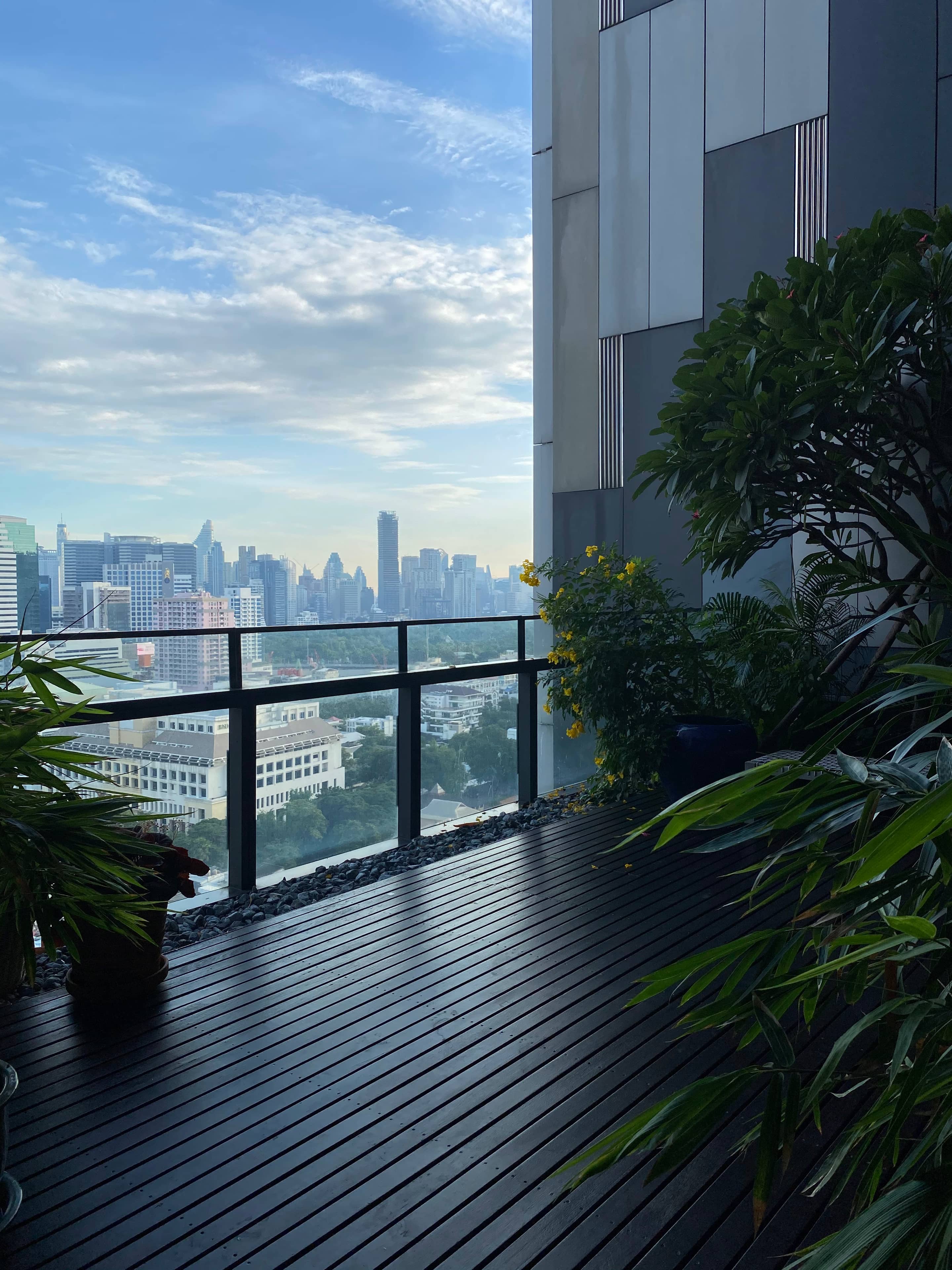 The Met Sathorn, unit published on the PropertyScout card