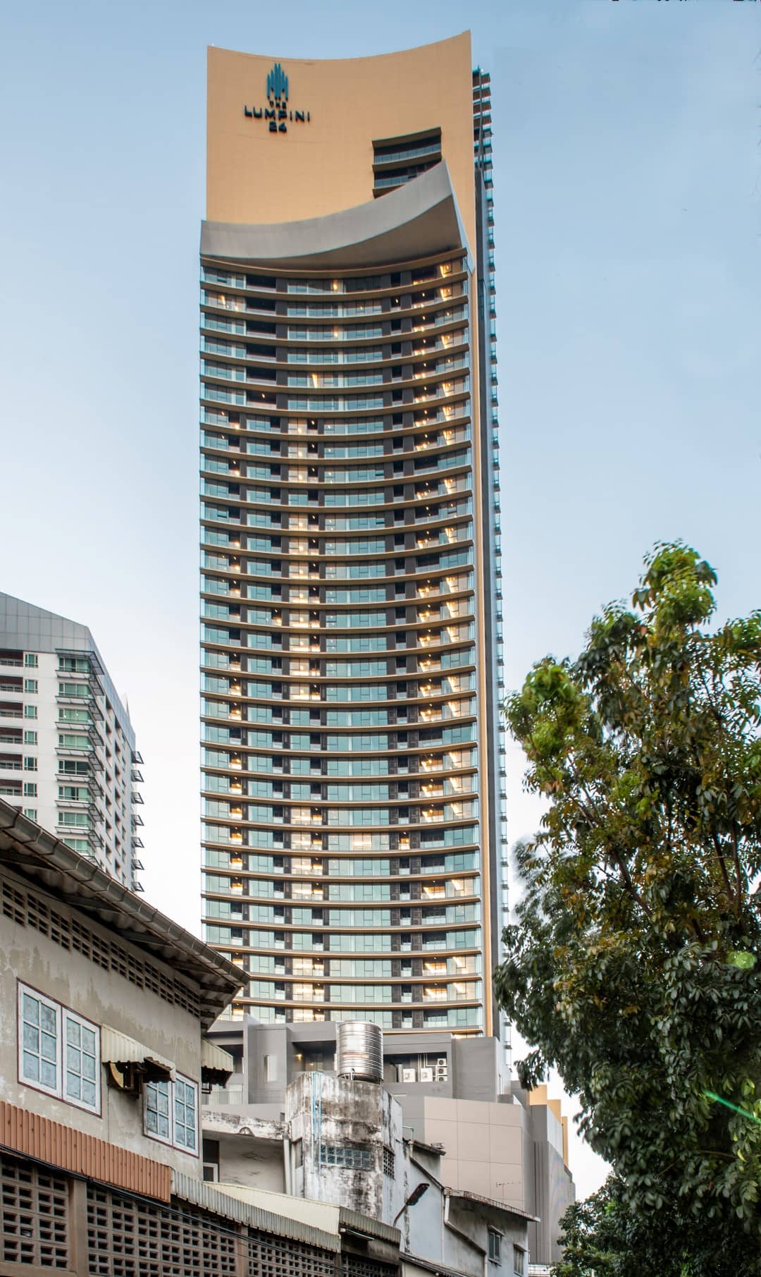 The Lumpini 24 tower seen from Sukhumvit 24