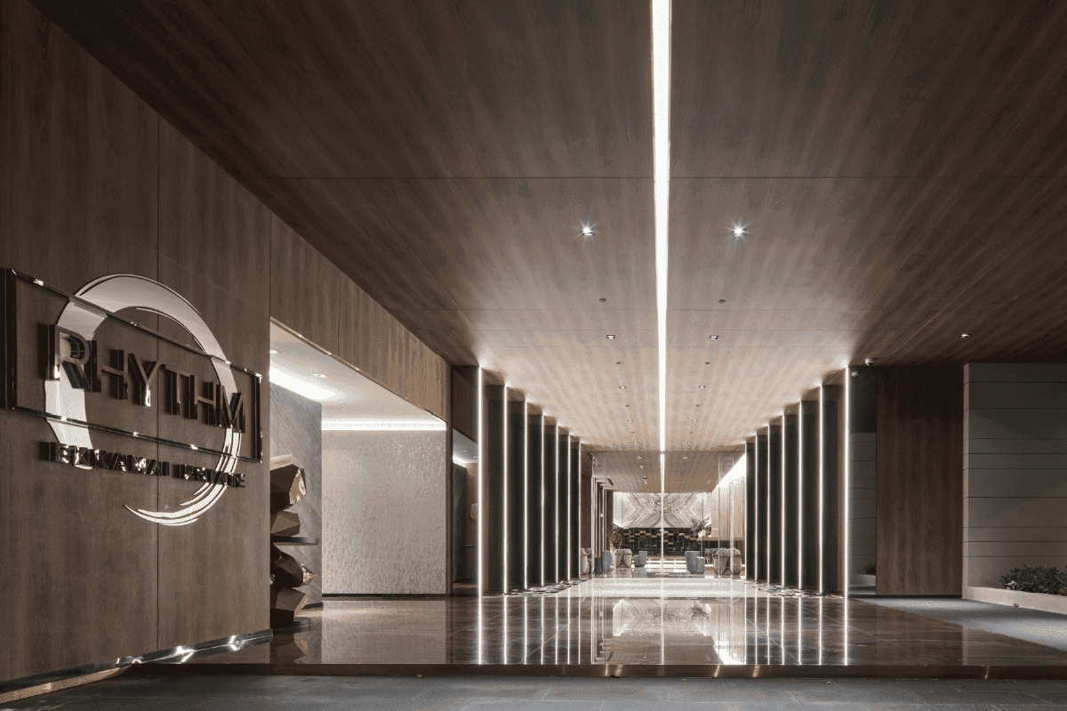 Rhythm Ekkamai Estate entrance lobby with project sign