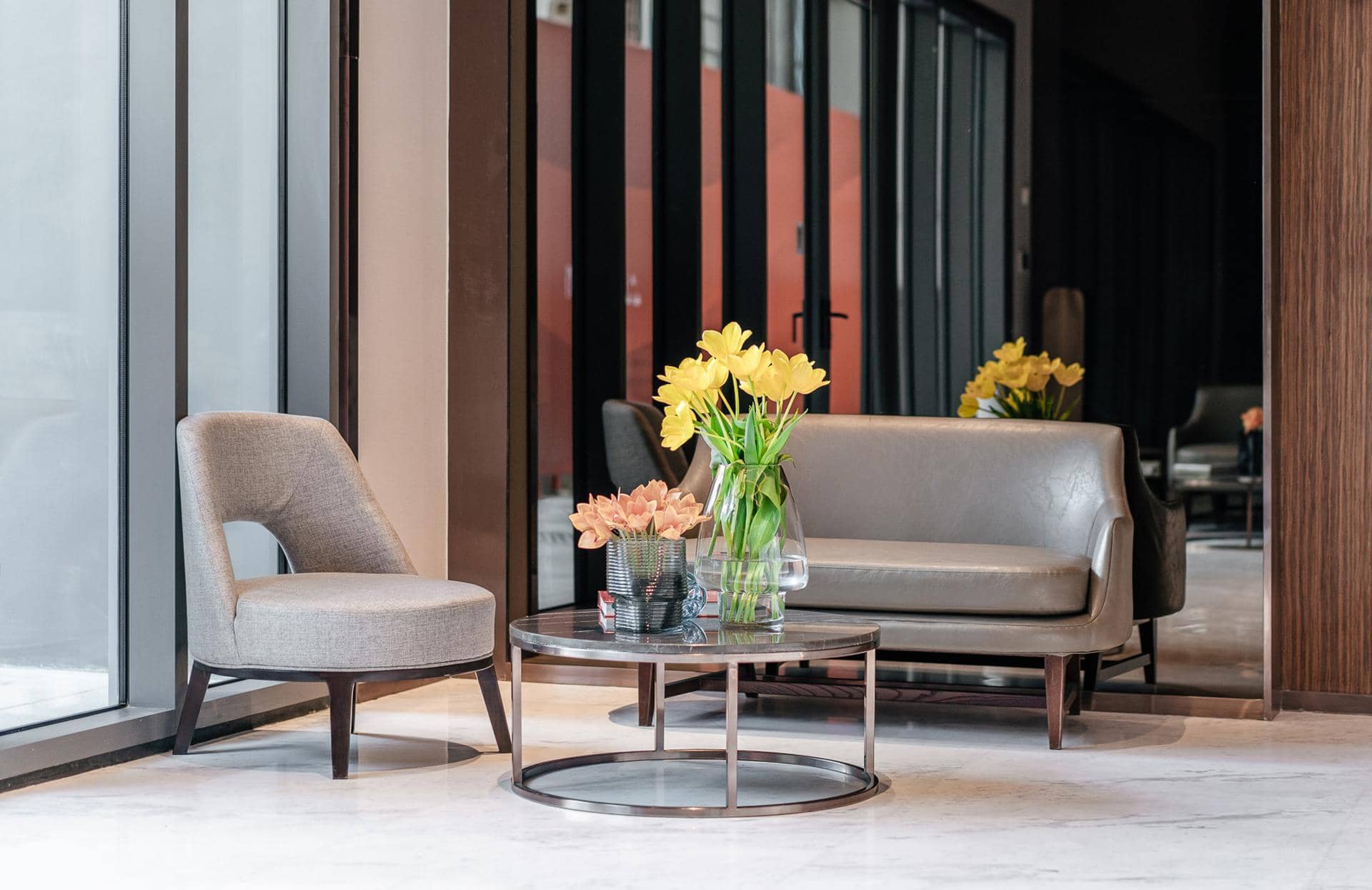 Circle Sukhumvit 31 communal lounge seating