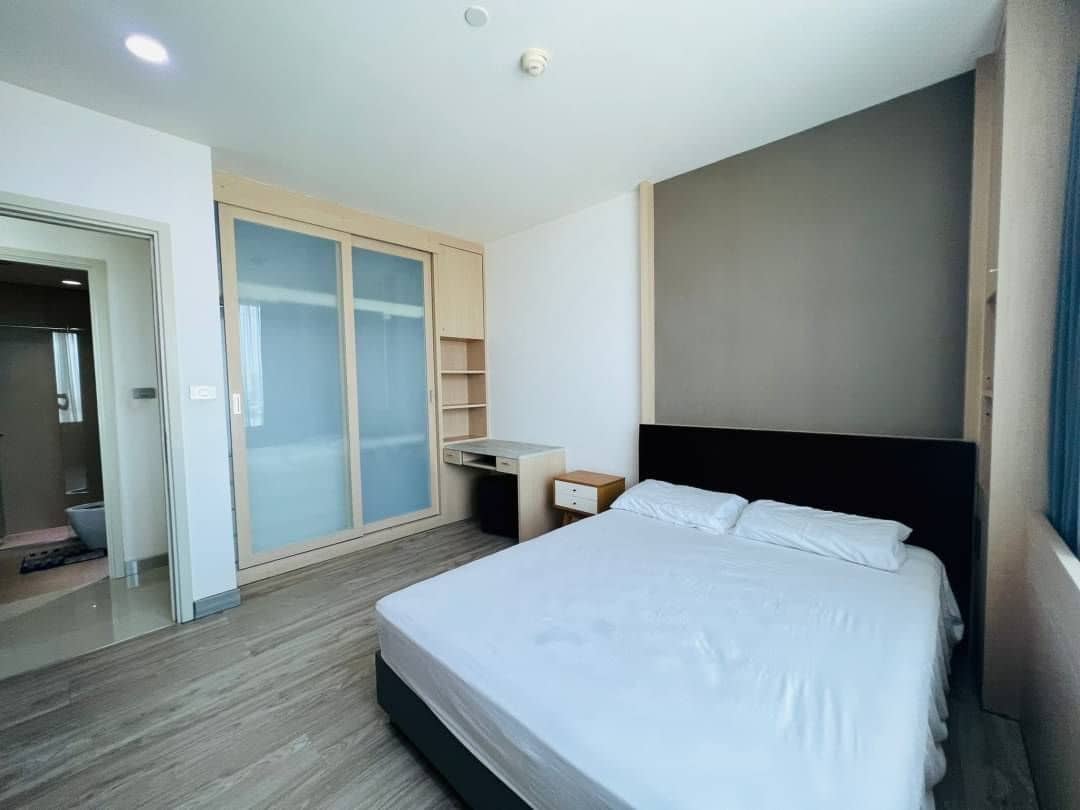 Watermark Chaophraya, unit published on the PropertyScout card