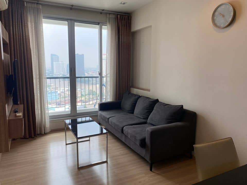 Rhythm Sathorn, unit published on the PropertyScout card