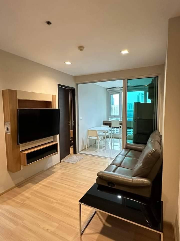 Rhythm Sathorn, living room published on the PropertyScout card