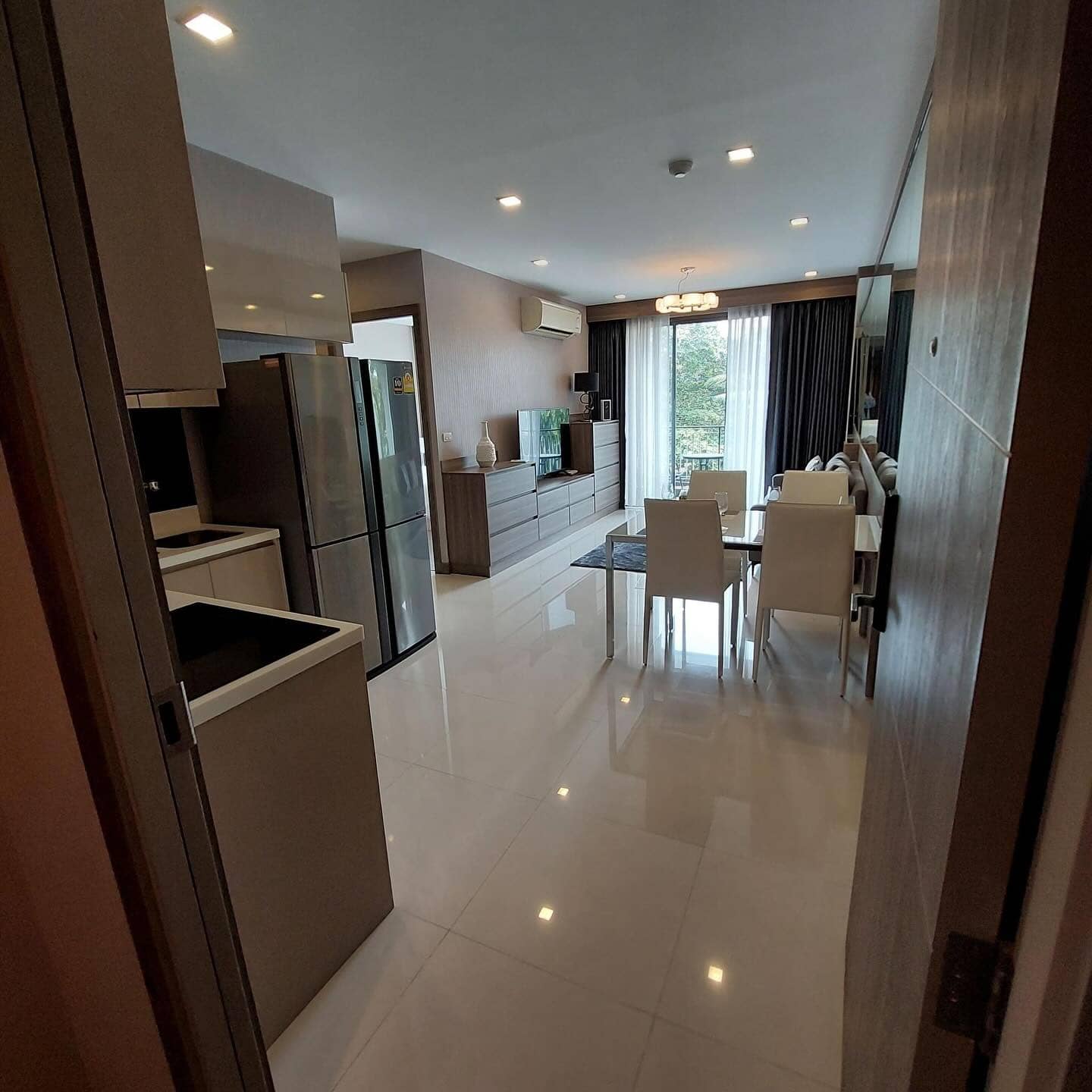 Trapezo Sukhumvit 16, living room published on the PropertyScout card